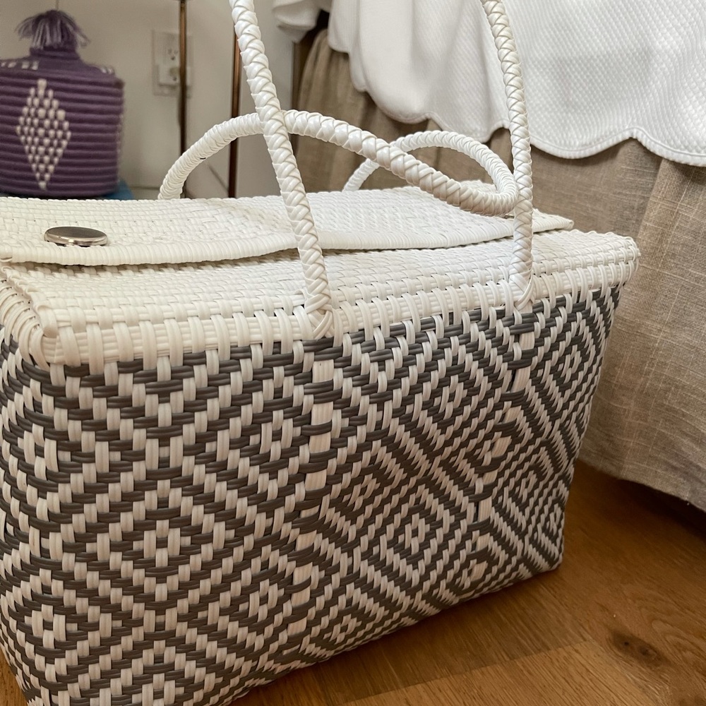 Woven Mexican Bag in new condition
